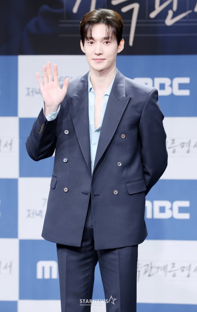 배우 성이언이 2일 서울 마포구 상암 MBC에서 진행된 일일드라마 '가족관계증명서' 제작발표회에 참석해 포즈를 취하고 있다. /2026.07.02 /사진=김휘선 hwijpg@