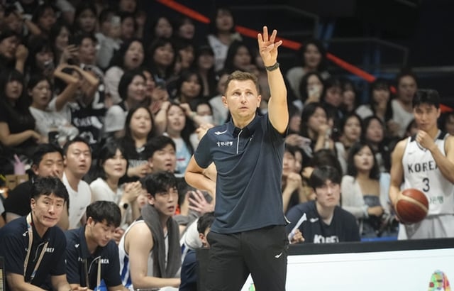 마줄스 감독. /사진=대한민국농구협회