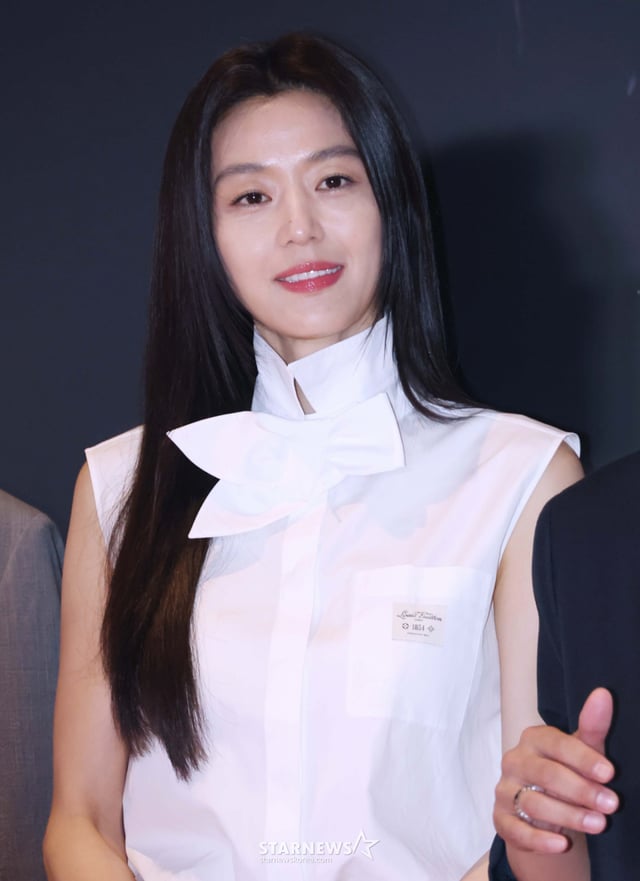 배우 전지현/사진=이동훈 photoguy@