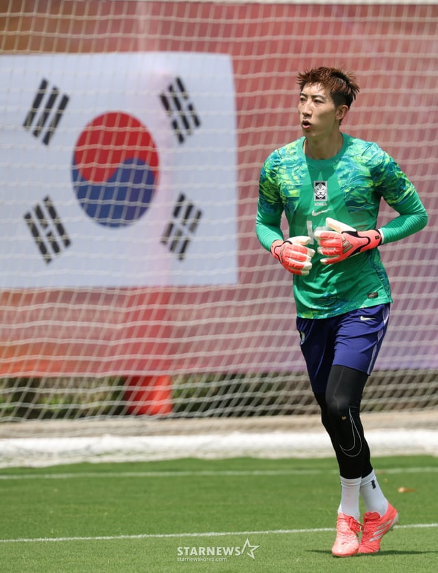 2026 북중미월드컵에 출전한 대한민국 축구 국가대표팀이 19일 멕시코 과달라하라 치바스 베르데 바예에서 회복 훈련을 진행했다. 조현우가 비장한 표정으로 훈련을 하고 있다. /사진=김진경 kim.jinkyung@
