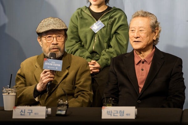 '연극 내일프로젝트' 신구(왼쪽)과 박근형. 