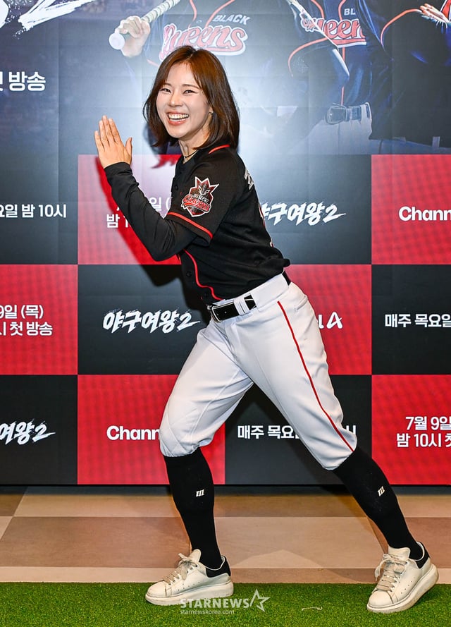 주수진이 9일 오후 서울 영등포 드래프트 128에서 진행된 채널A 예능 '야구여왕2' 기자간담회에 참석해 포즈를 취하고 있다. /사진제공=채널A 2026.07.09 /사진=이동훈 photoguy@
