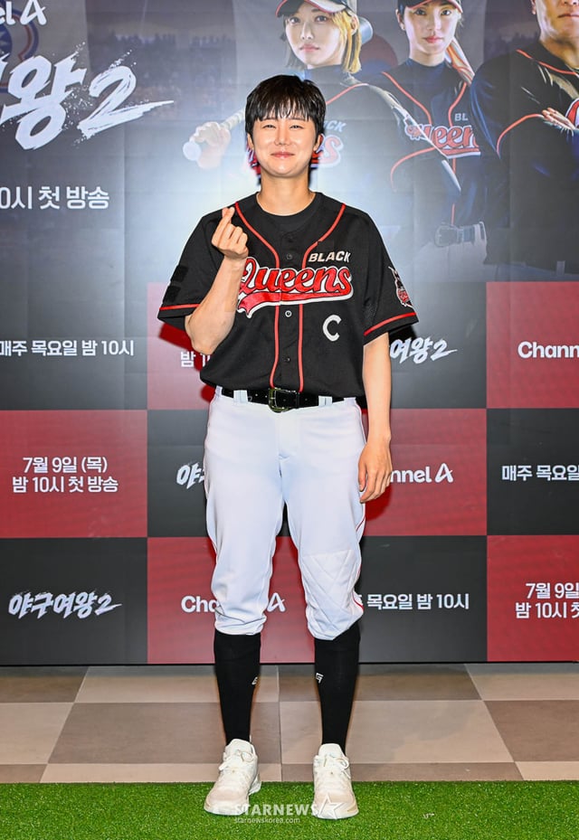 김온아가 9일 오후 서울 영등포 드래프트 128에서 진행된 채널A 예능 '야구여왕2' 기자간담회에 참석해 포즈를 취하고 있다. /사진제공=채널A 2026.07.09 /사진=이동훈 photoguy@