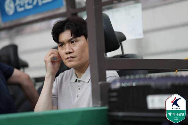 정경호 강원FC 감독. /사진=한국프로축구연맹 제공