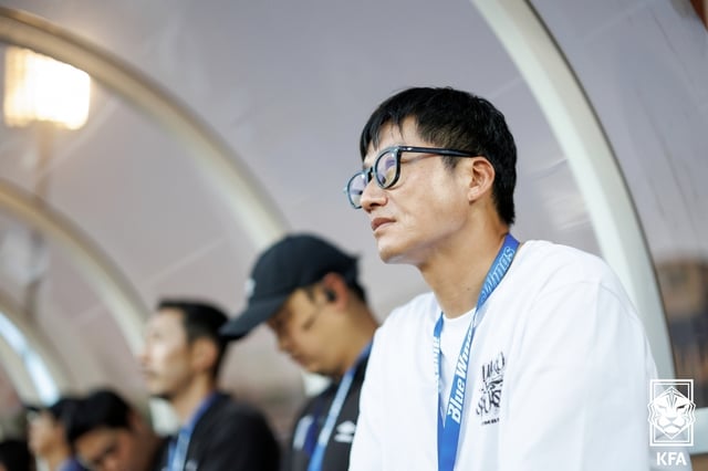 イ·ジョンヒョ水原三星監督。 /写真=大韓サッカー協会提供