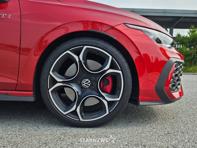 폭스바겐 골프 GTI