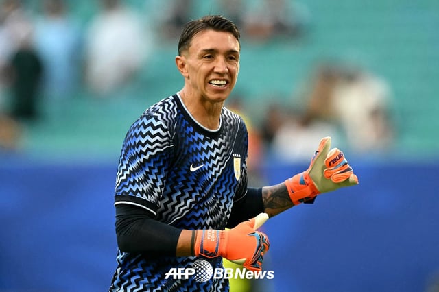 サッカーウルグアイ代表のGKフェルナンド·ムスレラ。 /写真=/AFPBBNews=ニュース1