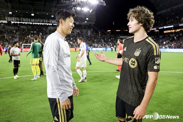 Son Heung-min (left). /AFPBBNews=NEWS1