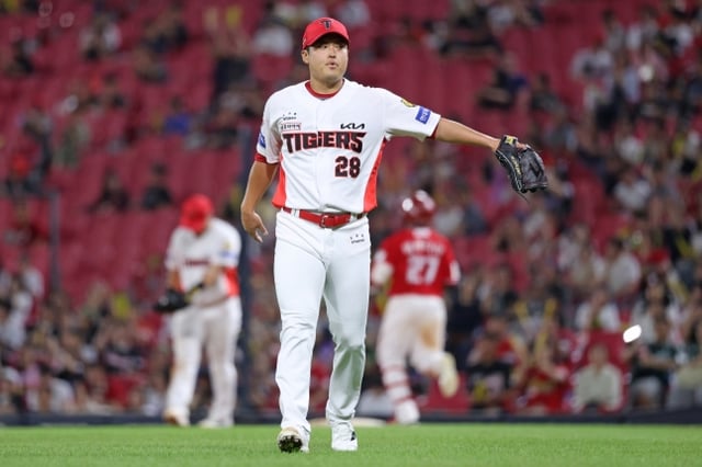 Lee Hyung-beom playing for KIA Tigers. /Photo=Provided by KIA Tigers