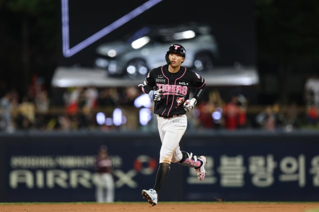 KIA 타이거즈 박재현이 25일 광주 키움전에서 홈런을 친 뒤 그라운드를 돌고 있다. /사진=KIA 타이거즈 제공