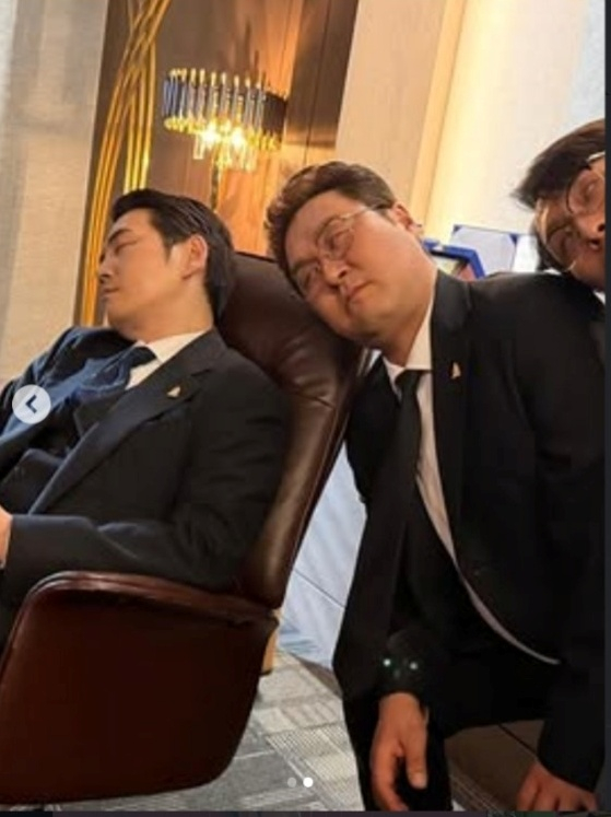 주상욱이 '김부장' 비하인드컷을 공개했다. /사진=주상욱 SNS