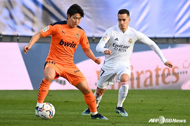 Lee Kang-in (derecha). /AFPBBNews=NEWS1