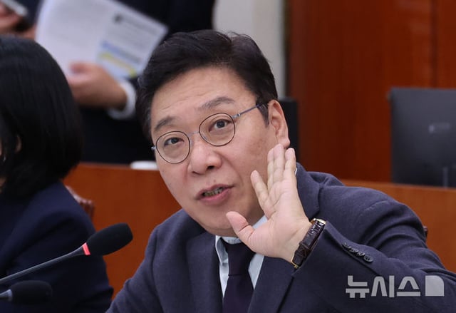 정연욱 국민의힘 의원이 지난해 10월 서울 여의도 국회에서 열린 문화체육관광위원회 국정감사에서 질의를 하고 있다. /사진=뉴시스