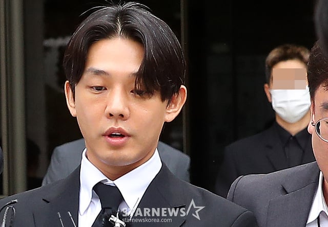  유아인, 최씨 /사진=김창현 기자