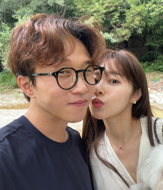 Park Seong-kwang (izquierda), Lee Sol-i /foto=Redes sociales de Lee Sol-i