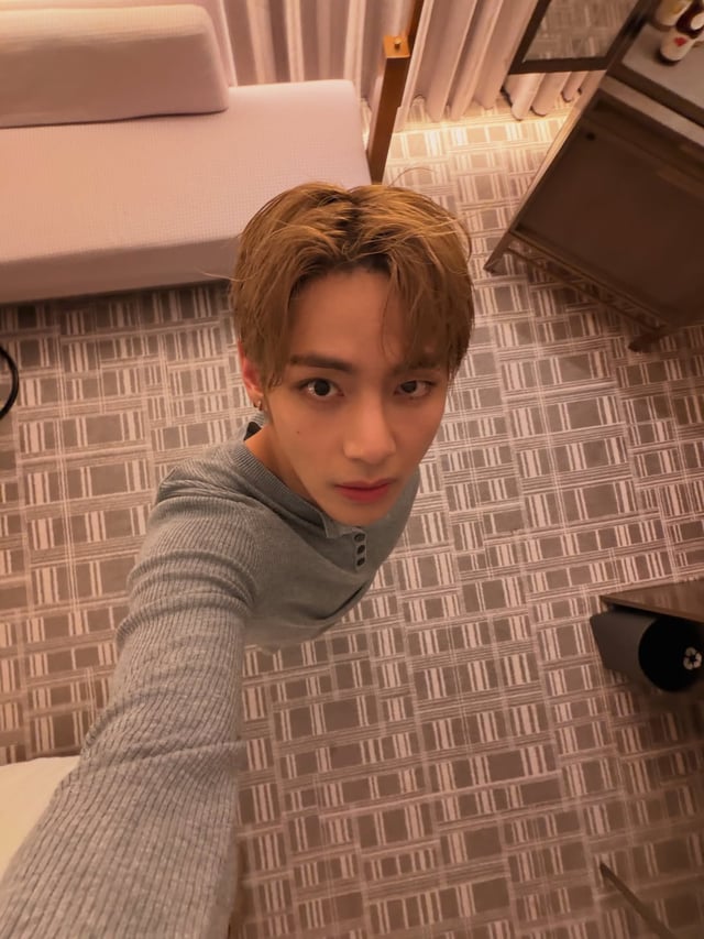 /사진=방탄소년단 뷔 SNS