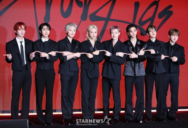 그룹 스트레이 키즈(Stray Kids)가 6일 오후 서울 여의도 콘래드호텔에서 진행된 미니 앨범 ‘THIS & THAT’ 발매기념 기자간담회에서 포즈를 취하고 있다. /2026.08.06 /사진=이동훈 photoguy@