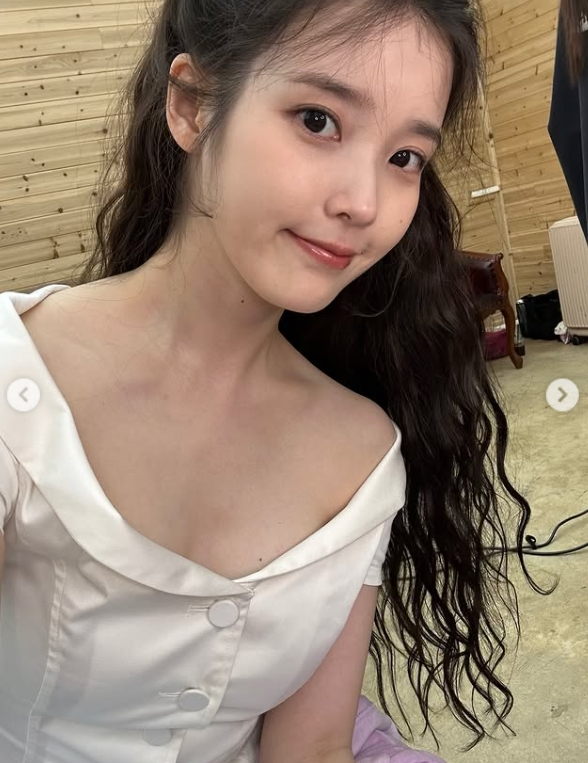 /사진=아이유 개인계정