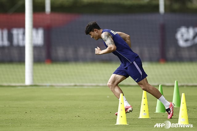 Kim Min-jae concentrado en el entrenamiento. /Foto=AFPBBNews=NEWS1