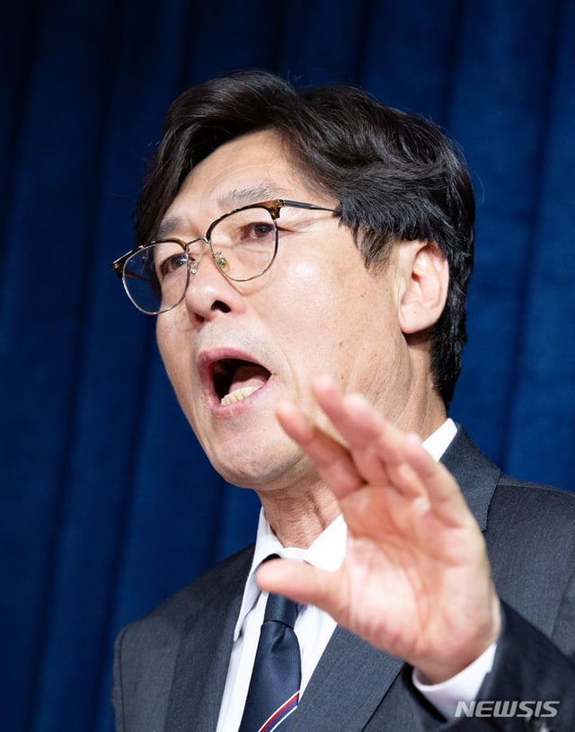 Former Korea Football Association Technical Director Lee Im-saeng. /Photo=NEWSIS