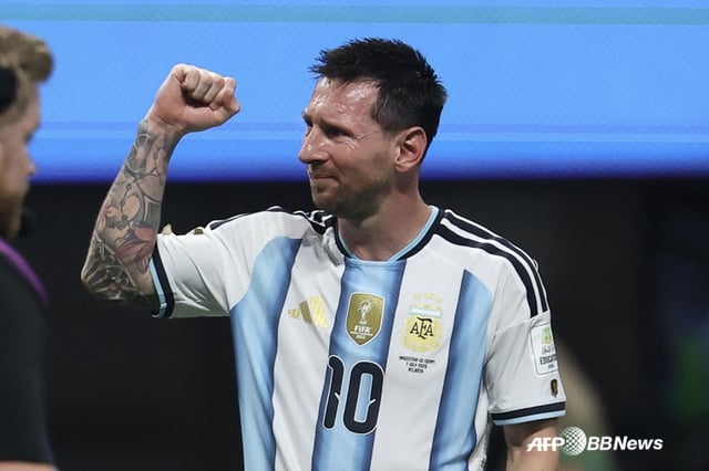 Лионель Месси в слезах. /Фото: NEWS1