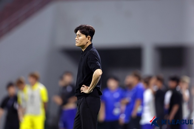Jeong Kyung-ho, entrenador del FC Gangwon. /Foto=Federación Coreana de Fútbol Profesional proporcionado