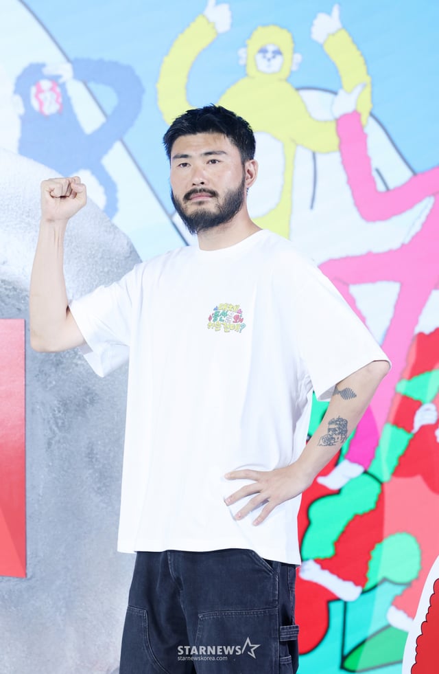 Singer Kaddi Garden posed at the Netflix variety show 'Why Are We Even Hiking?' press conference held on the 12th at Naru Hotel Seoul M Gallery in Mapo-gu, Seoul. /2026.08.12 /Photo=Kim Hwi-seon hwijpg@