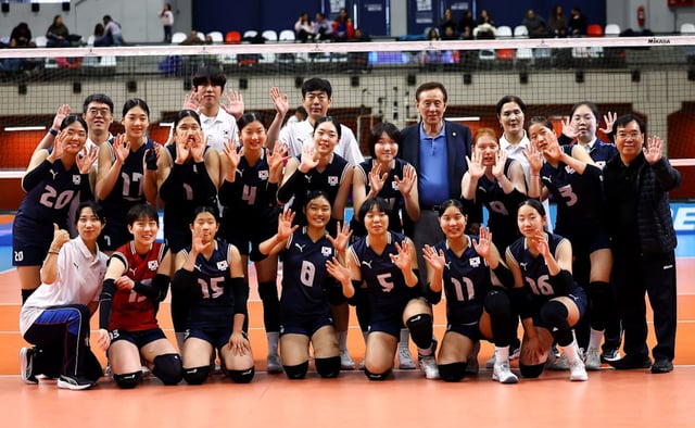 Đội bóng chuyền nữ U-17 Hàn Quốc. /Ảnh=Chụp từ trang chủ chính thức FIVB