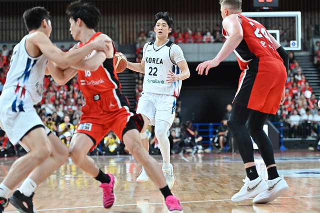 한국(흰색 유니폼)과 일본 경기. /사진=Japan Basketball Association 제공