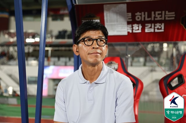 Joo Seung-jin, Kim Cheon (SVP) coach. /Photo=Korea Professional Football League