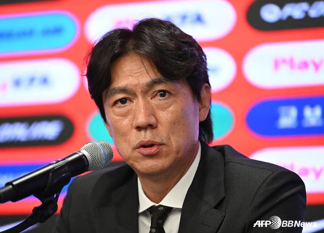 Former South Korea national team coach Hong Myung-bo. /AFPBBNews=NEWS1