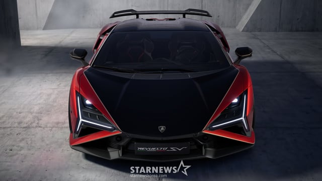 람보르기니 레부엘토 SV