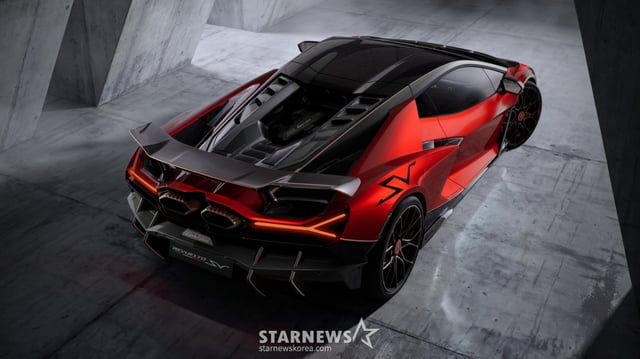람보르기니 레부엘토 SV