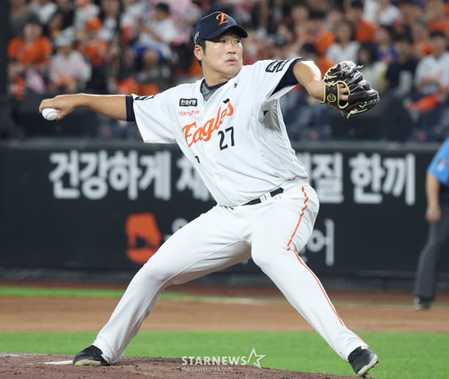2026 신한 SOL KBO리그 한화 이글스 대 KIA 타이거즈 경기가 18일 대전한화생명볼파크에서 열렸다. 한화 이민우가 역투하고 있다. /사진=김진경 kim.jinkyung@
