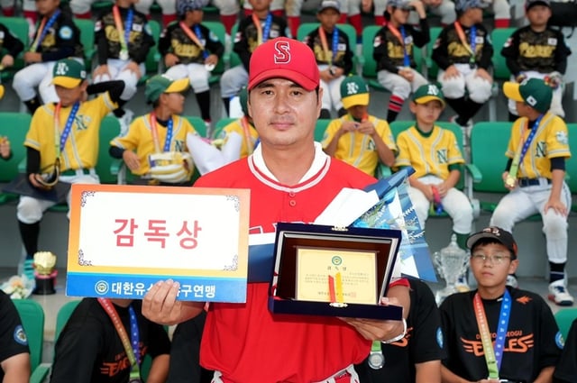 Coach Jang Jae-hyeok of Sejong City Youth Baseball Team. /Photo=Korea Youth Baseball Federation