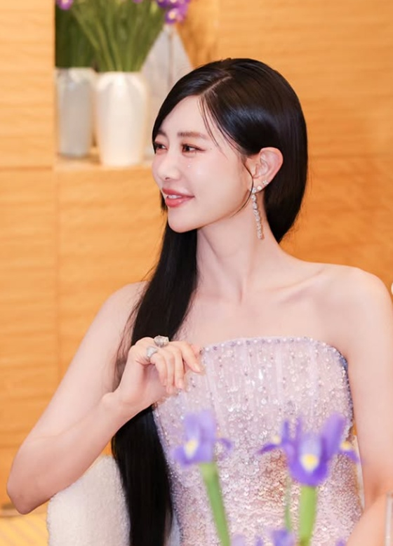 Clara/Photo=Clara SNS