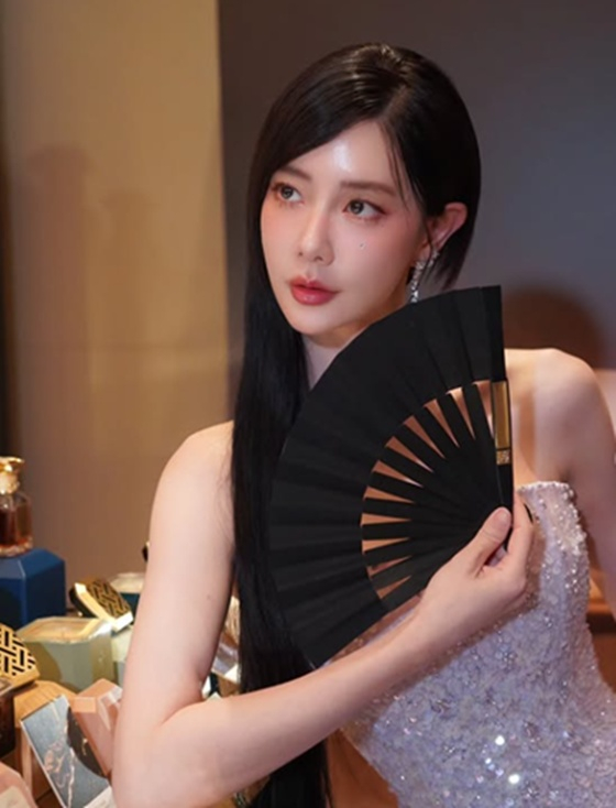 Clara/Photo=Clara SNS