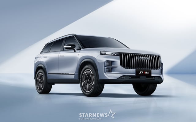 Thương hiệu Jaecoo của Chery tự động hóa J8 SUV