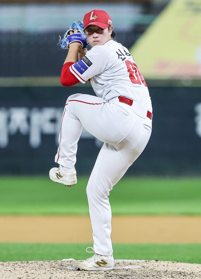 Pitcher Shin Sang-yeon participating in SSG Landers' second dispatch to Japan's Next Base Athletic Lab. /Photo=SSG Landers