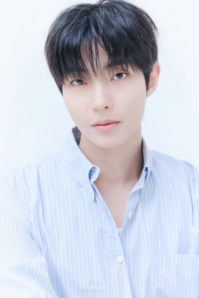 Diễn viên Hwang In-yeop của bộ phim truyền hình ENA 'Dành cho anh' đang tạo dáng cho cuộc phỏng vấn vòng tròn được tiến hành ngày 19. /Ảnh cung cấp=KEN Studio /ngày 19 năm 2026 /Ảnh=phóng viên Kim Hwi-seon