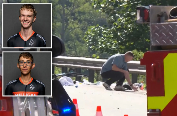 Un vehículo atropelló a un equipo universitario de ciclismo, provocando una trágica accidente con dos fallecidos y siete heridos graves. /foto=The Sun (recorte)
