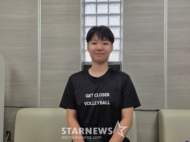 中央女子高校のキム·ヘヨンが17日、ソウル西大門区北阿峴洞に位置した中央女子高校の室内体育館でスターニュースと会ってインタビューした。 /写真=キム·ドンユン記者