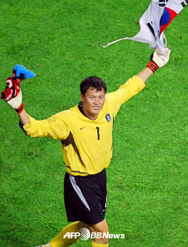 サッカーの2002韓日ワールドカップ(W杯)当時の韓国代表GK、李雲在(イ·ウンジェ)。/AFPBB News=ニュース1
