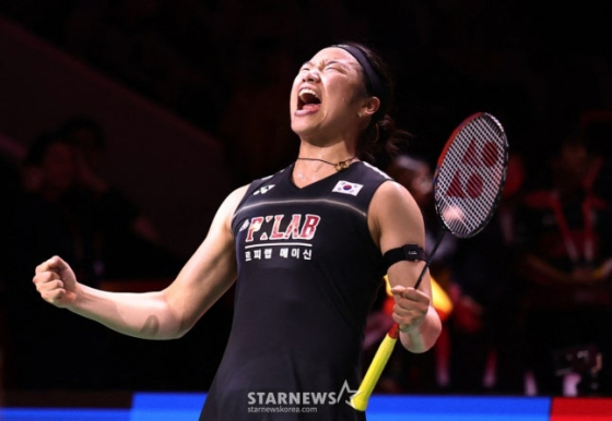 An Se-young roaring after defeating Japan's Yamaguchi Akane in the final of the June 2026 BWF World Tour Super 1000 Indonesia Open held in Jakarta, Indonesia, to claim the championship. /Reuters=NEWS1