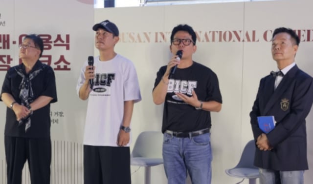 (From left) Lee Yong-sik, Kim Dae-hee, Kim Jun-ho, Kim Hak-rae / Photo provided by Busan International Comedy Festival Organizing Committee