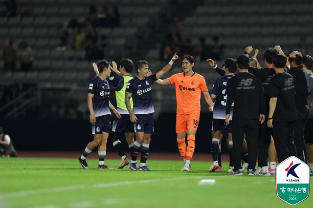 Seoul E-land players. /Photo=Korea Professional Football League