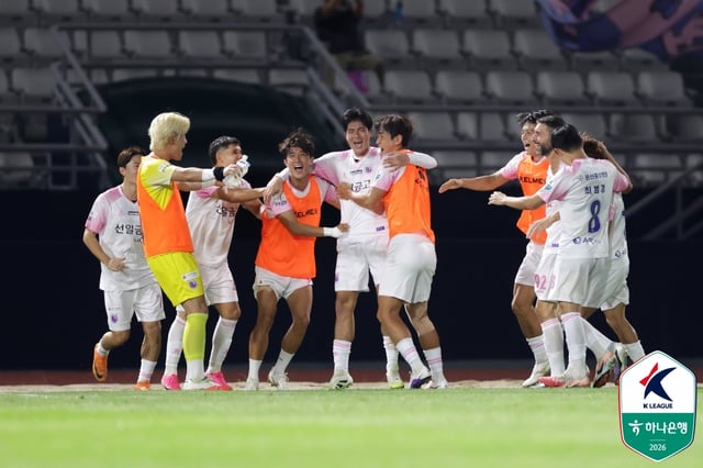 Paju Frontier players celebrating after scoring the opening goal. /Photo=Korea Professional Football League