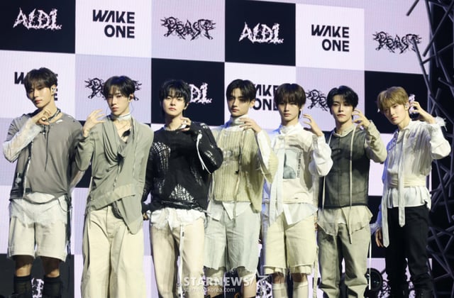 Group ALPHA DRIVE ONE (ALPHA DRIVE ONE) poses during a showcase held on the afternoon of the 24th at Yes24 Live Hall in Gwangjin-gu, Seoul, to celebrate the release of their second mini-album 'UNBREAKABLE : BEAST' (Unbreakable: Boy BEAST). The album portrays the growing pains of youth wavering under prejudice and stigma, aiming to express their unique stories through music. /2026.08.24 /Photo=Lee Dong-hoon photoguy@