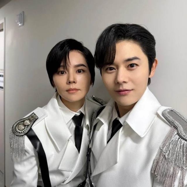 De izquierda a derecha: Han Ga-in, Kim Dong-jun /foto=Redes sociales de Han Ga-in
