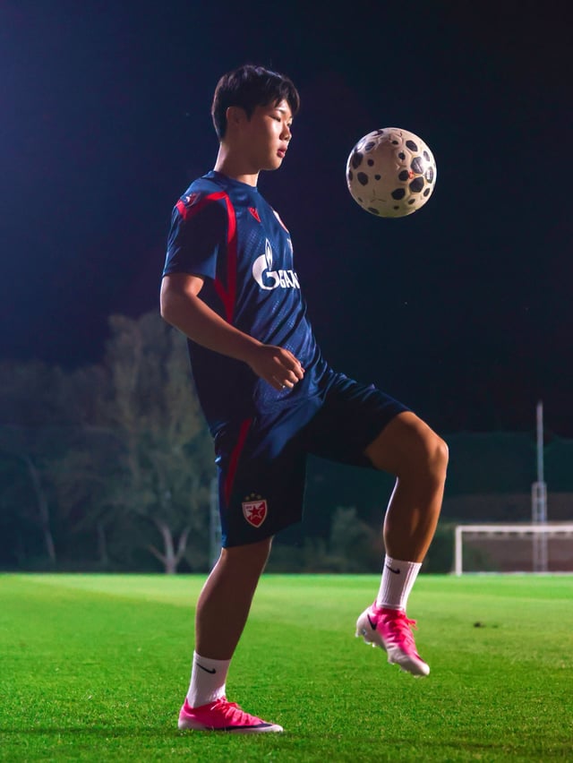 セルビア·プロサッカーのツルヴェナ·ズヴェズダに入団したキム·イェゴン。 /写真=ツルベナ ズベズダ ホームページキャプチャ